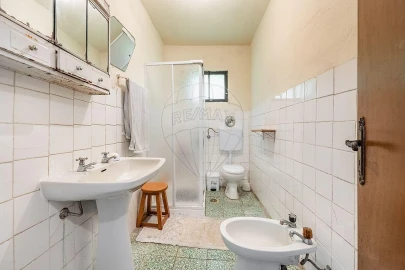 Moradia T5 para Venda em Gondoriz