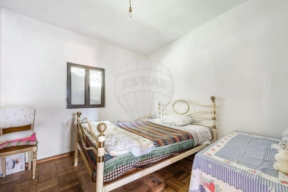 Moradia T5 para Venda em Gondoriz