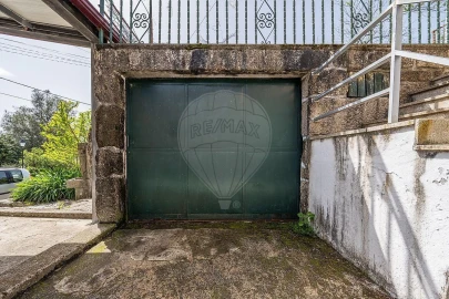 Moradia T5 para Venda em Gondoriz