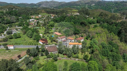 Moradia T5 para Venda em Gondoriz