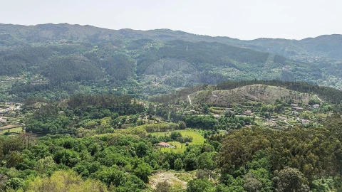 Moradia T5 para Venda em Gondoriz