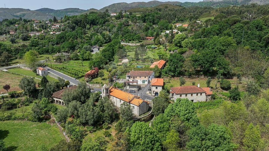 Moradia T5 para Venda em Gondoriz Foto 13