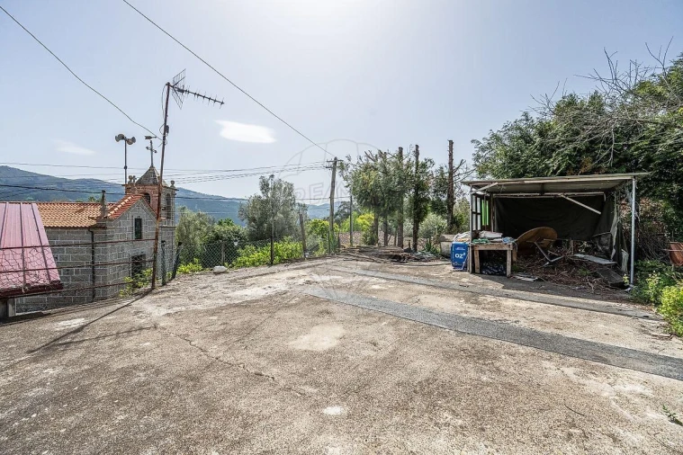 Moradia T5 para Venda em Gondoriz Foto 29