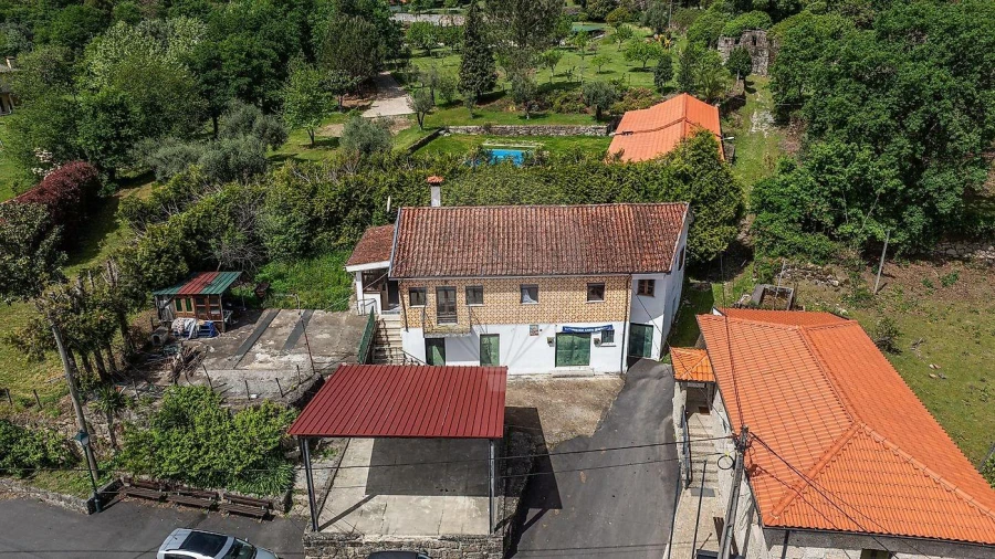 Moradia T5 para Venda em Gondoriz Foto 8