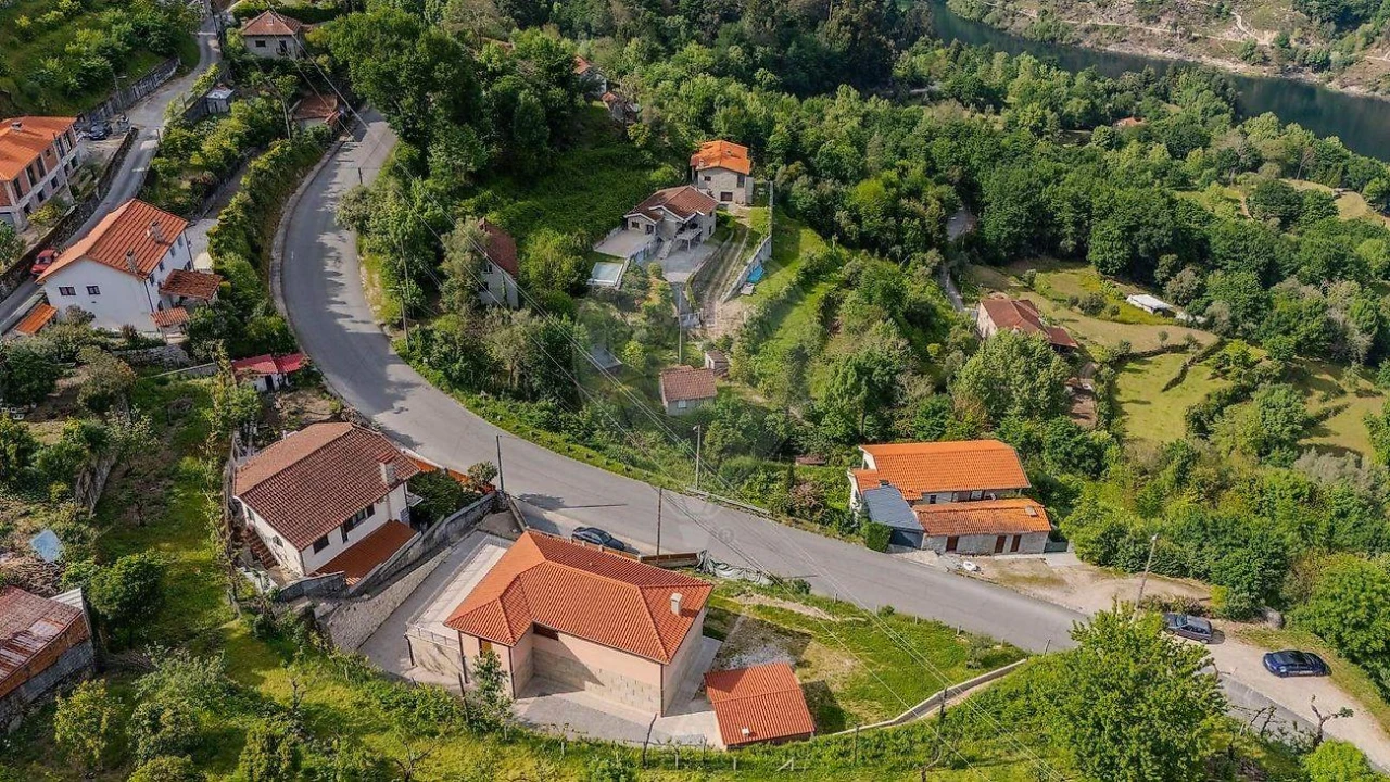 Terreno para Venda em Rio Caldo Foto 17