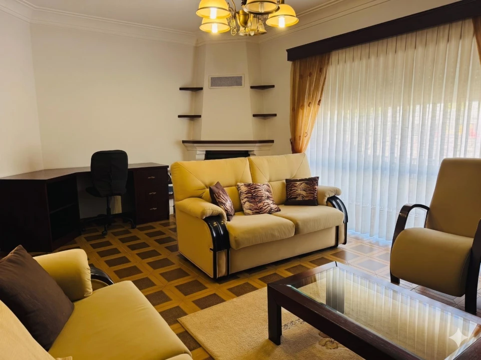 Moradia T3 para Venda em Moreira de Conegos Foto 4