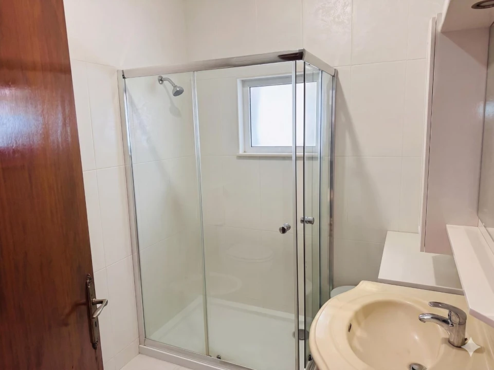 Moradia T3 para Venda em Moreira de Conegos Foto 5