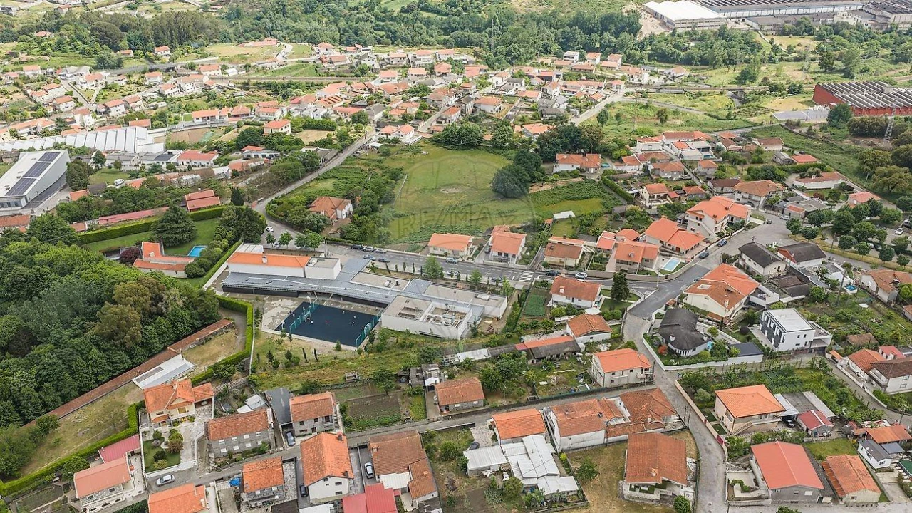 Moradia T3 para Venda em Moreira de Conegos Foto 30