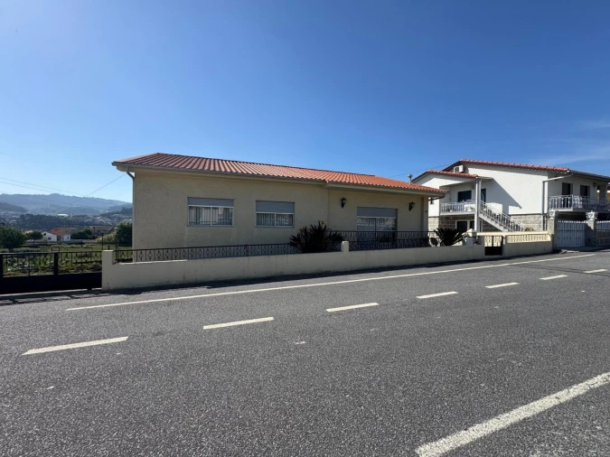 Moradia T3 para Venda em Moreira de Conegos Foto 17