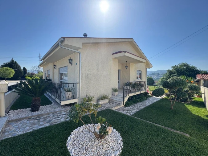 Moradia T3 para Venda em Moreira de Conegos Foto 22