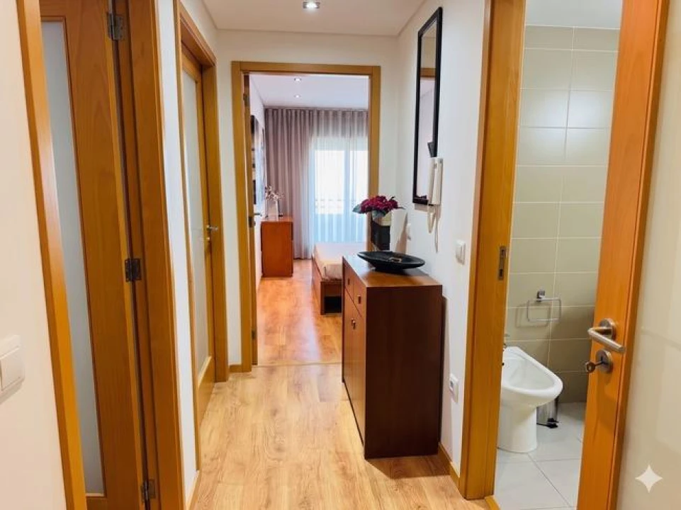 Apartamento T1 para Venda em Braga (Maximinos, Sé e Cividade) Foto 6