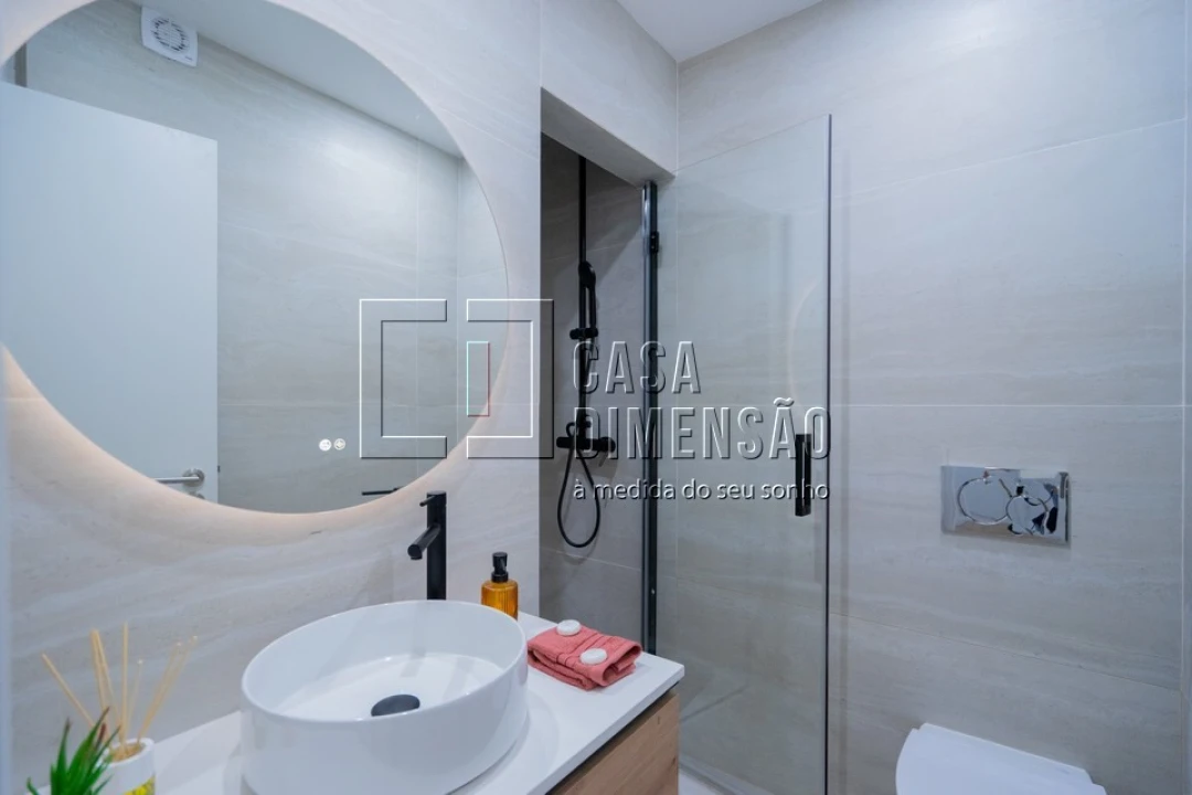 Apartamento T2 para Venda em Benfica Foto 13