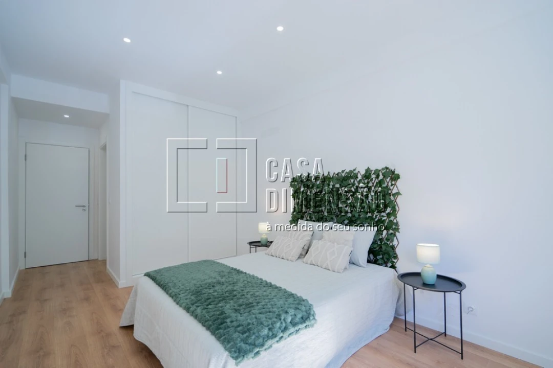 Apartamento T2 para Venda em Benfica Foto 21