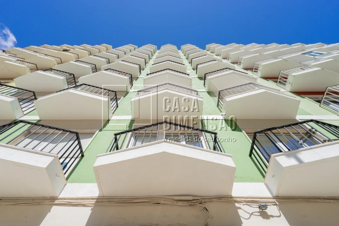 Apartamento T2 para Venda em Benfica Foto 30