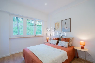 Apartamento T2 para Venda em Benfica