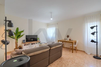 Apartamento T2 para Venda em Carregado e Cadafais