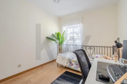 Apartamento T2 para Venda em Carregado e Cadafais