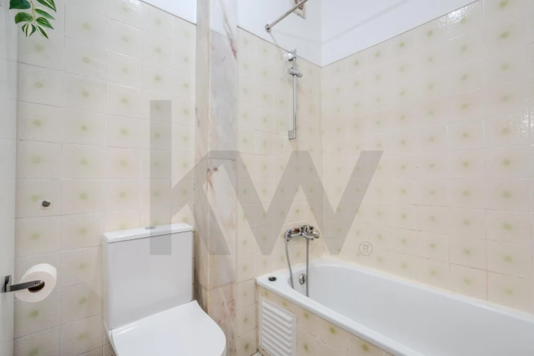 Apartamento T2 para Venda em Carregado e Cadafais Foto 24