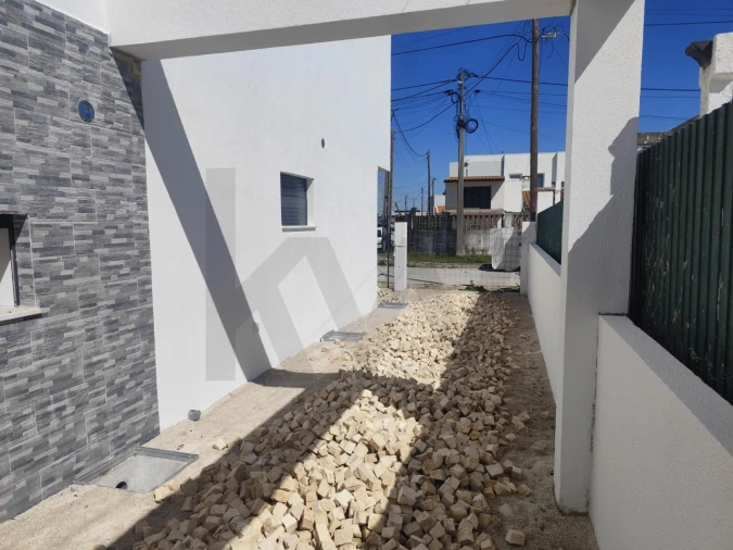 Moradia T3 para Venda em Fernao Ferro Foto 9