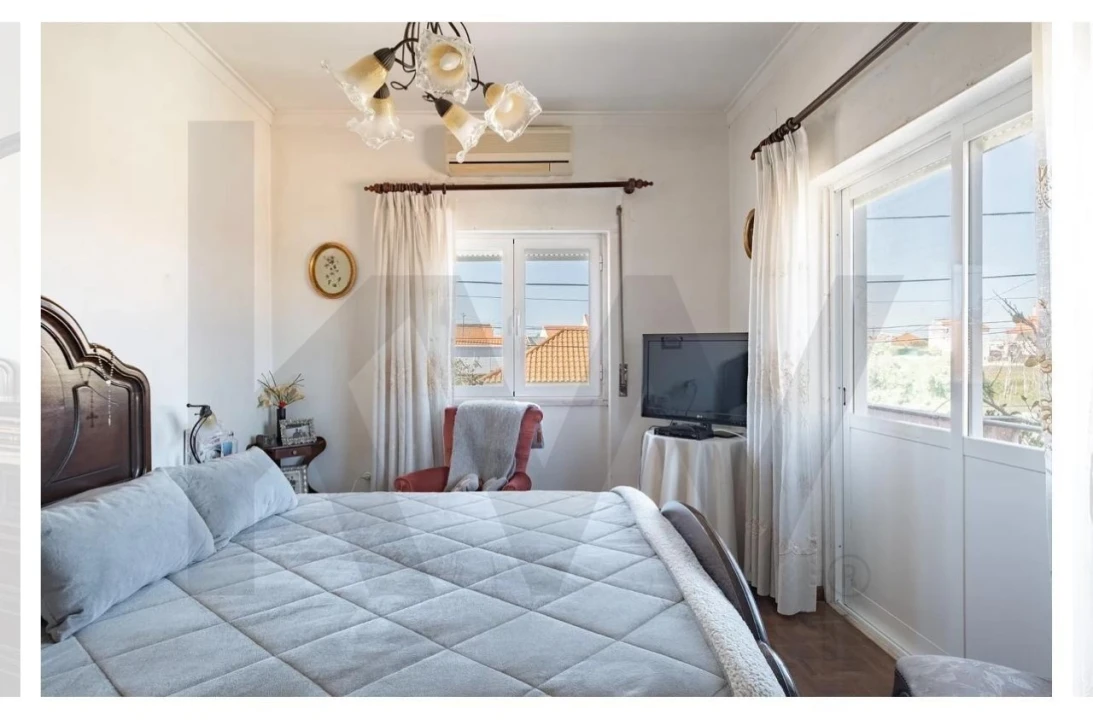 Moradia T4 para Venda em Charneca de Caparica e Sobreda Foto 14