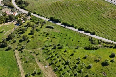 Armazém para Venda em Achete, Azoia de Baixo e Póvoa de Santarém