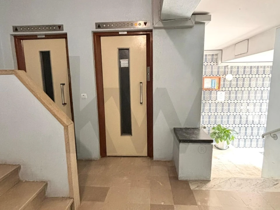 Apartamento T3 para Venda em Agualva e Mira-Sintra Foto 21