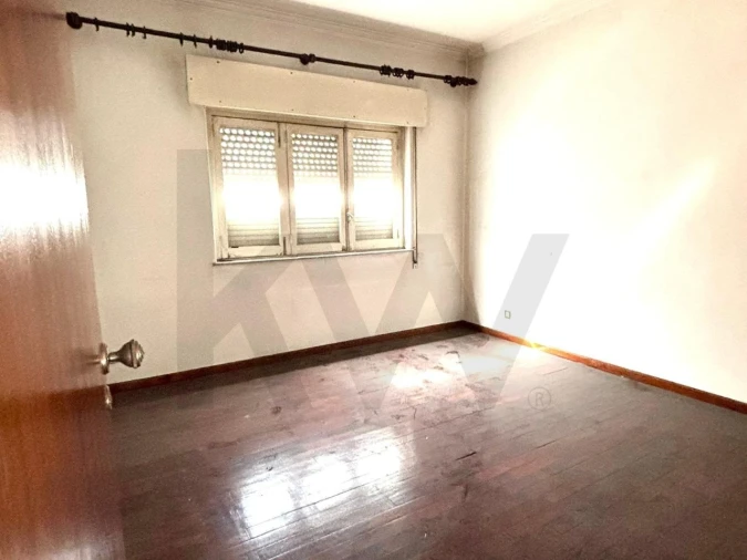 Apartamento T3 para Venda em Agualva e Mira-Sintra Foto 9