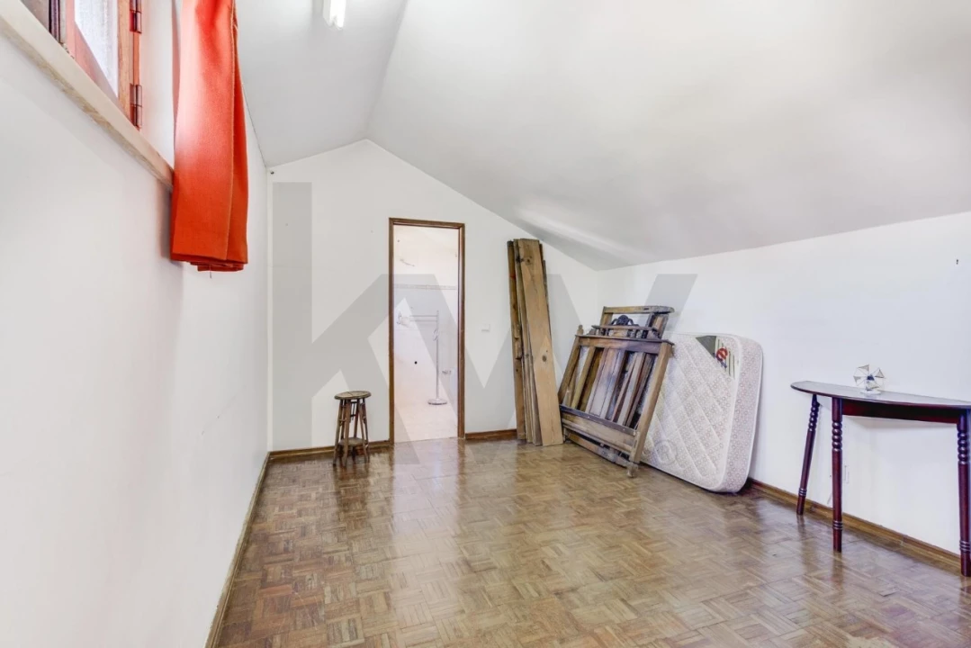 Moradia T4 para Venda em Loures Foto 42