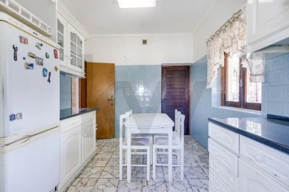 Moradia T4 para Venda em Loures