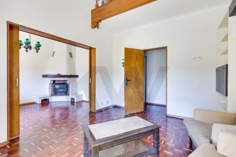 Moradia T4 para Venda em Loures Foto 7