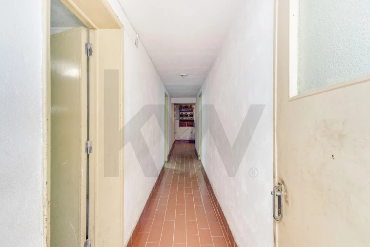 Moradia T4 para Venda em Loures Foto 49