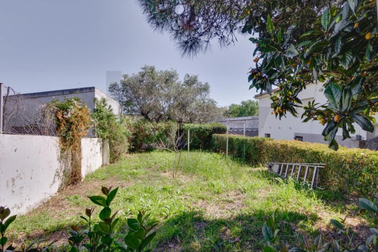 Moradia T4 para Venda em Loures Foto 61