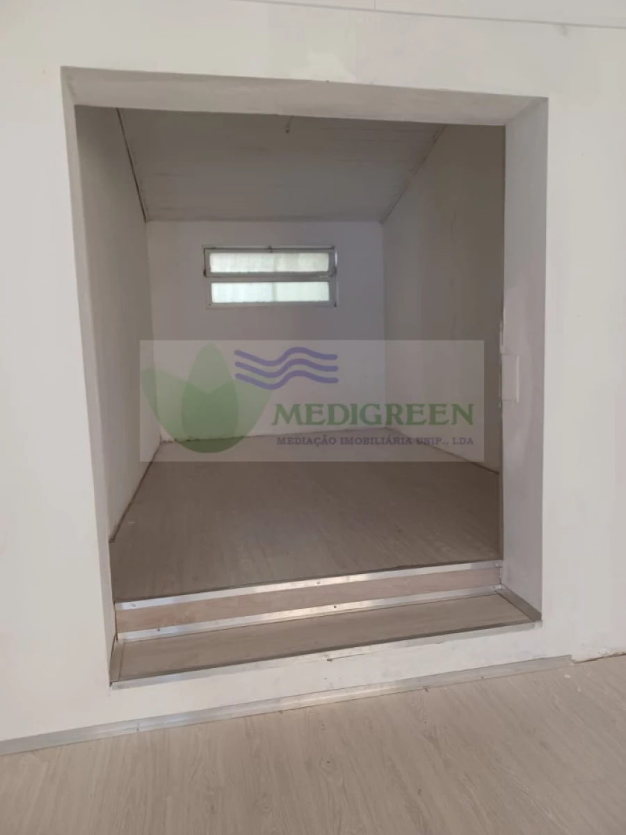 Loja para Arrendamento em Sever do Vouga Foto 4