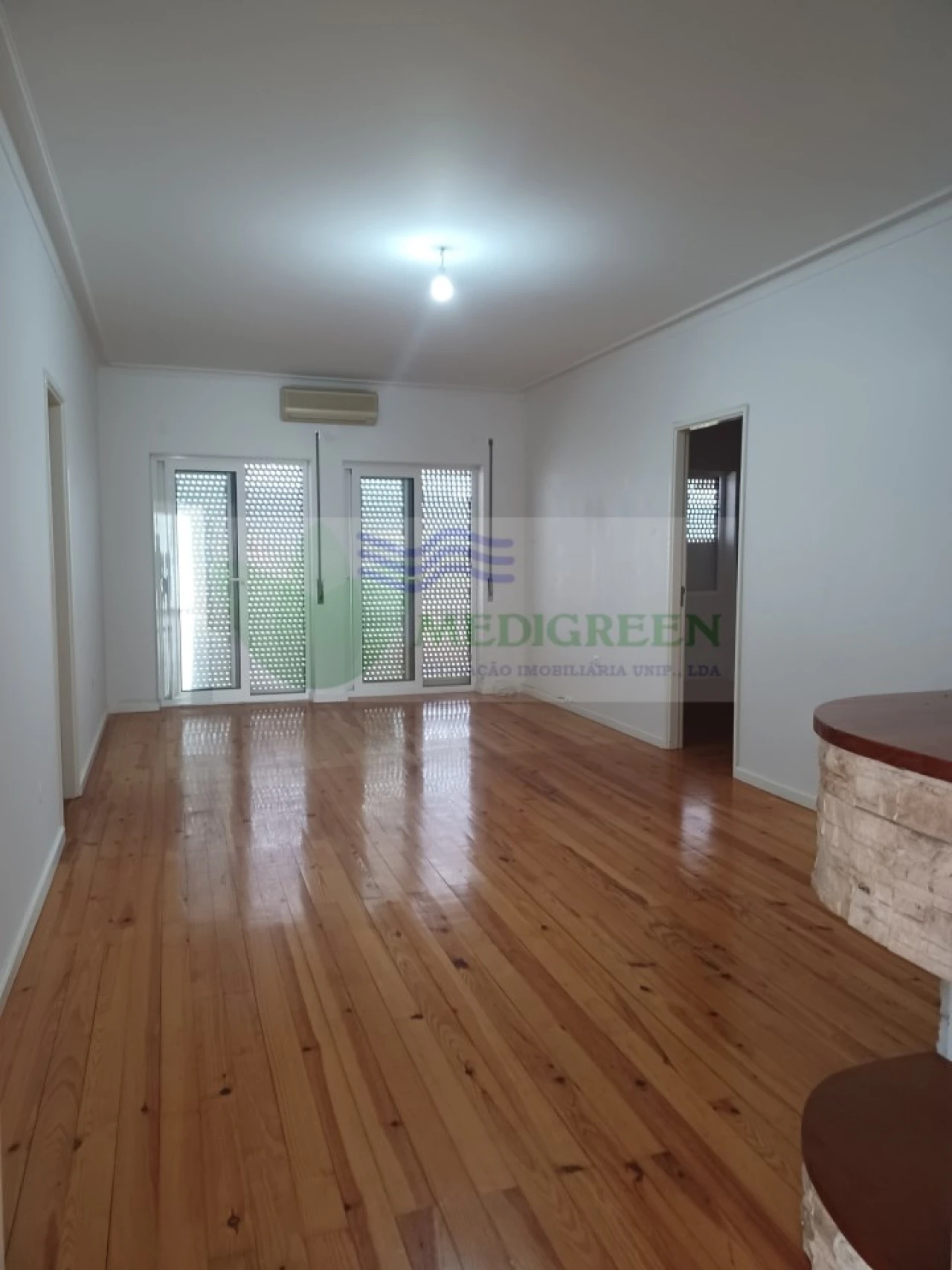 Apartamento T5 para Venda em Sever do Vouga Foto 8