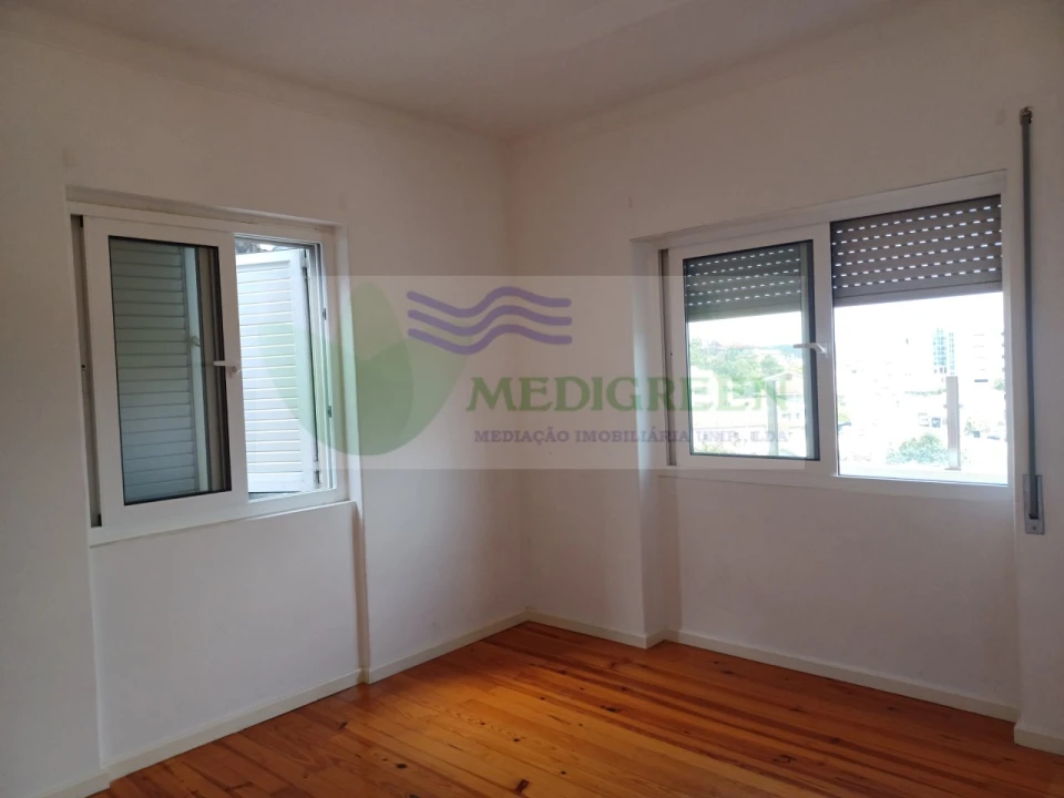 Apartamento T5 para Venda em Sever do Vouga Foto 13