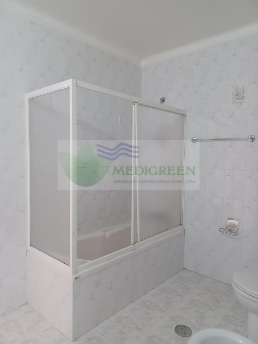 Apartamento T5 para Venda em Sever do Vouga Foto 23