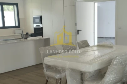 Moradia T3 para Venda em Ferreiros, Prozelo e Besteiros