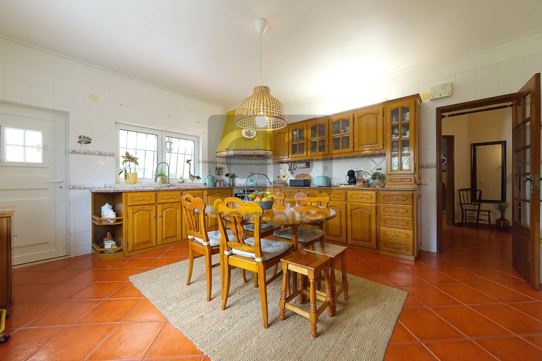 Moradia T4 para Venda em Marmeleira e Assentiz Foto 4