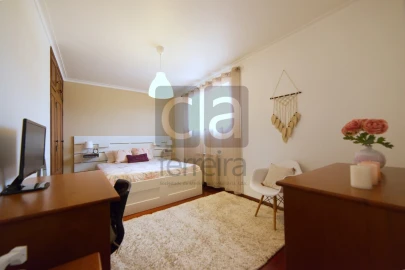 Moradia T4 para Venda em Marmeleira e Assentiz