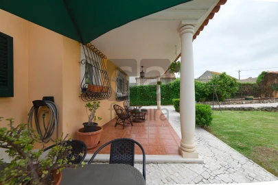 Moradia T4 para Venda em Marmeleira e Assentiz