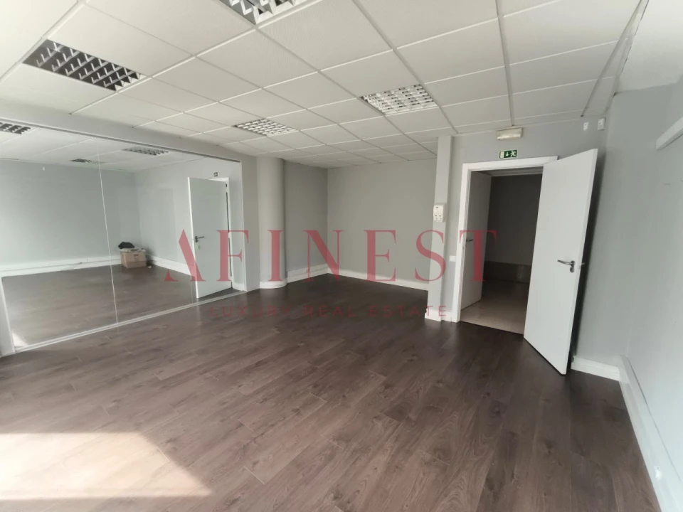 Escritório para Arrendamento em Avenidas Novas Foto 23