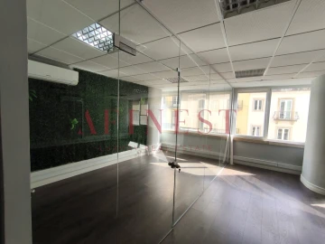 Escritório para Arrendamento em Avenidas Novas