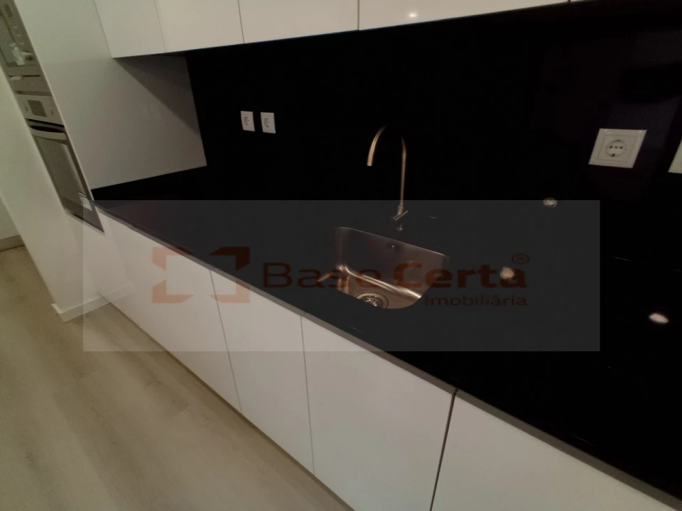 Apartamento T3 para Venda em Vialonga Foto 3