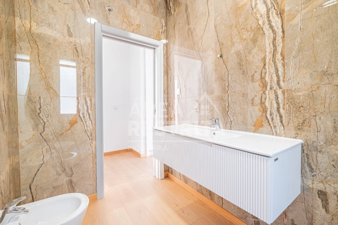 Moradia T4 para Venda em Azeitão (São Lourenço e São Simão) Foto 23