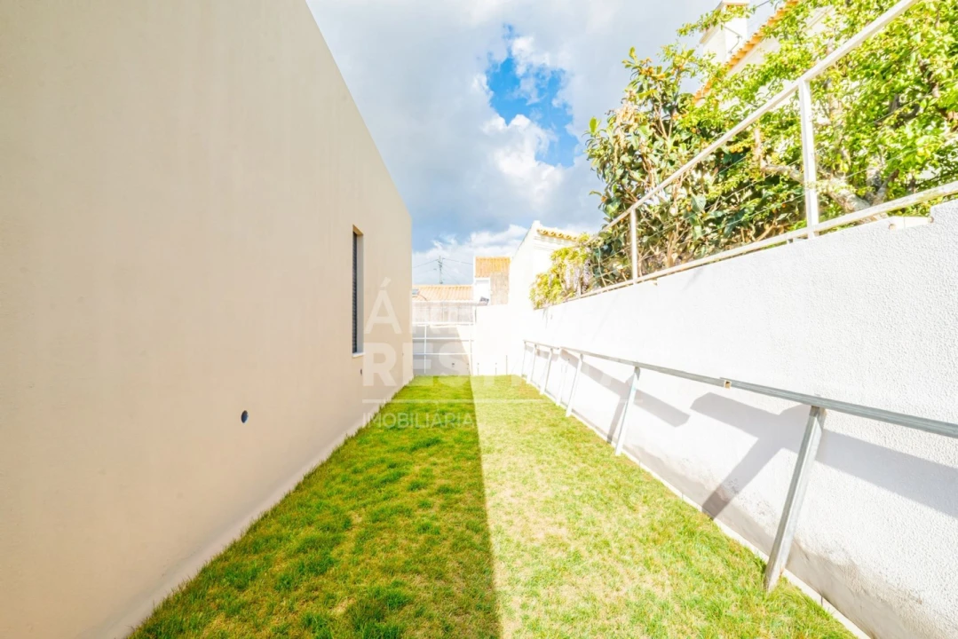 Moradia T4 para Venda em Azeitão (São Lourenço e São Simão) Foto 43