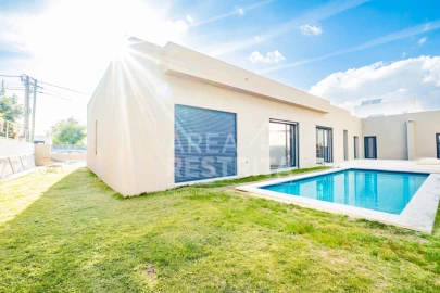 Moradia T4 para Venda em Azeitão (São Lourenço e São Simão)