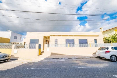 Moradia T4 para Venda em Azeitão (São Lourenço e São Simão)