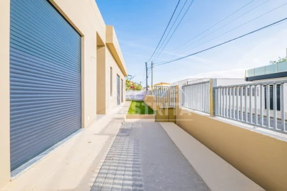 Moradia T4 para Venda em Azeitão (São Lourenço e São Simão)