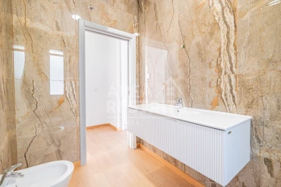 Moradia T4 para Venda em Azeitão (São Lourenço e São Simão)