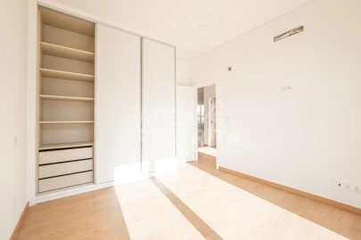 Moradia T4 para Venda em Azeitão (São Lourenço e São Simão)